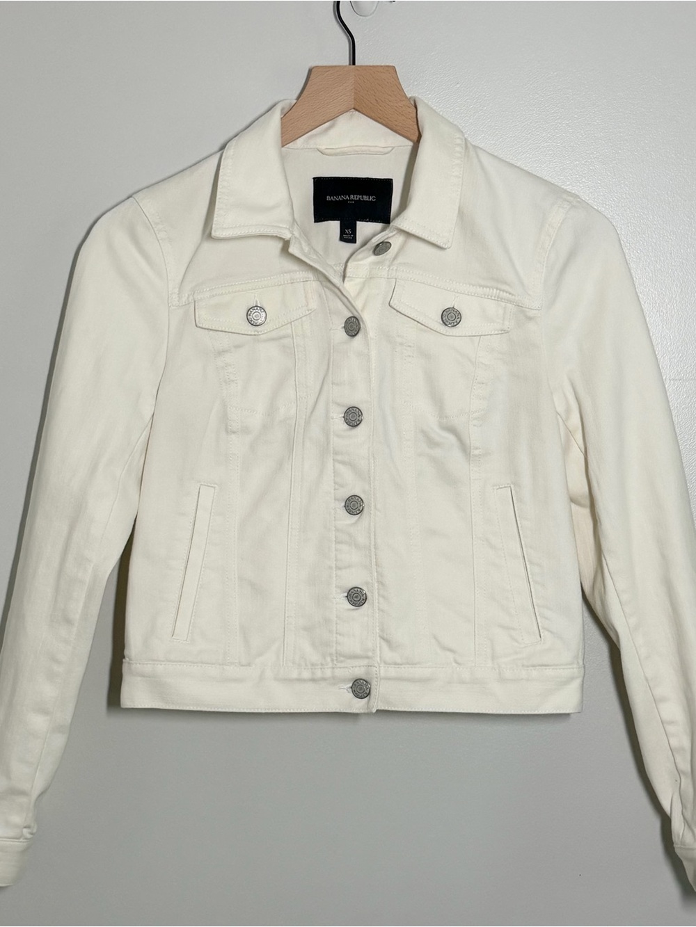 Banana Republic Cream Cropped Denim Jacket XS Stretch Button Front Trucker